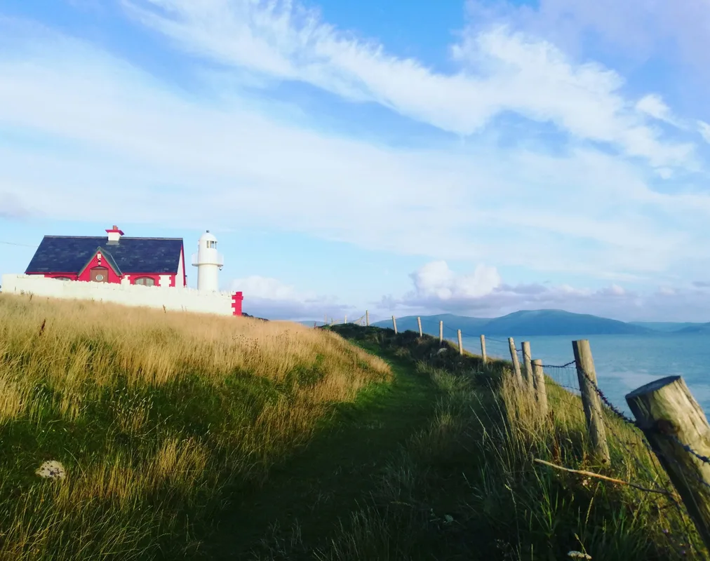 10 Địa Điểm Không Thể Bỏ Qua Khi Du Lịch Ireland Lần Đầu
