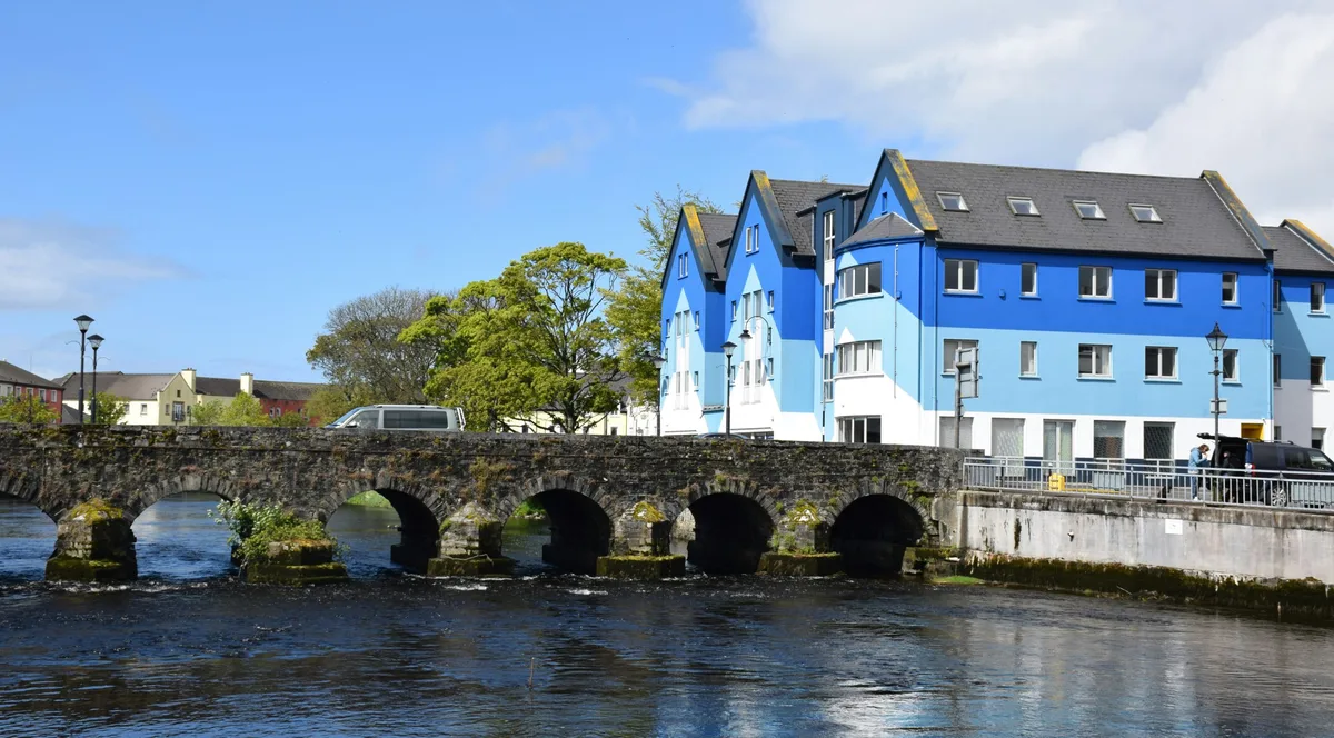 10 Địa Điểm Không Thể Bỏ Qua Khi Du Lịch Ireland Lần Đầu