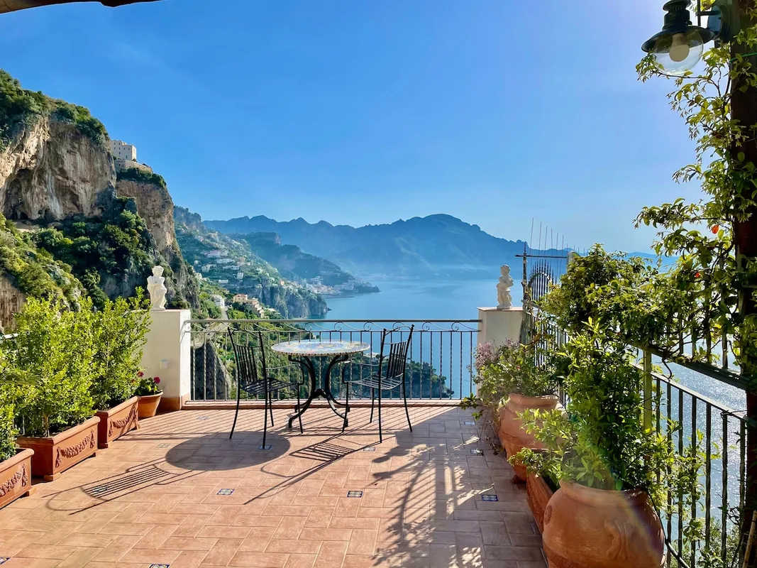 15 Chỗ Nghỉ Airbnb 'Chất' Nhất Bờ Biển Amalfi, Ý