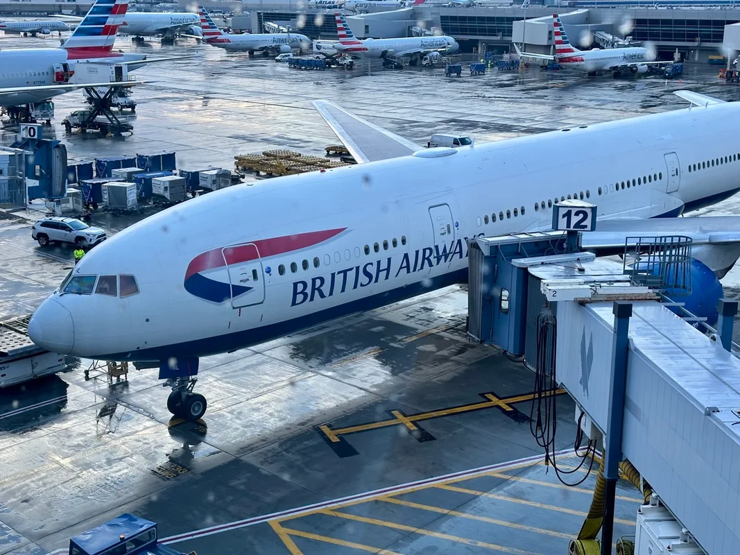 Alaska Airlines Khai Trương Chuyến Bay Đến Rome, British Airways Phục Hồi Tuyến Bay Đến St. Louis