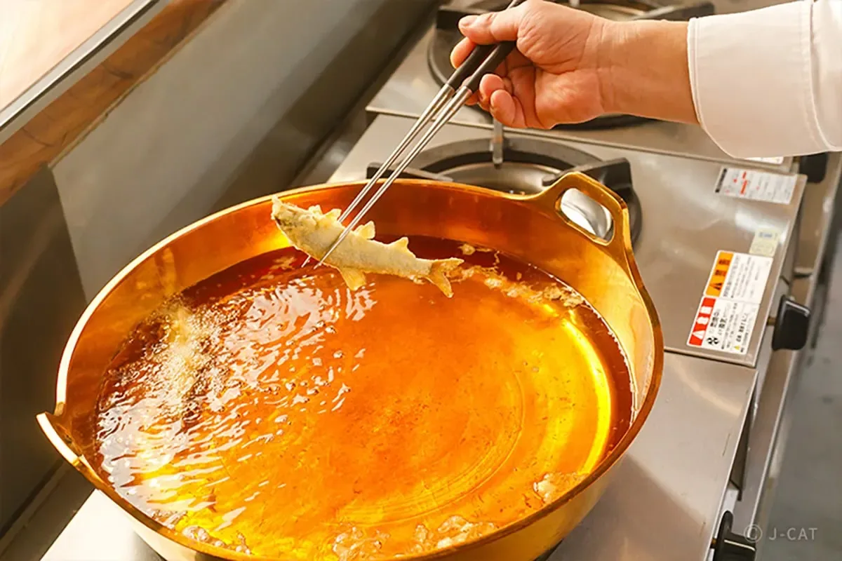 Ẩm Thực Độc Đáo Kyoto: Từ Trải Nghiệm Noh Đến Khám Phá Dashi