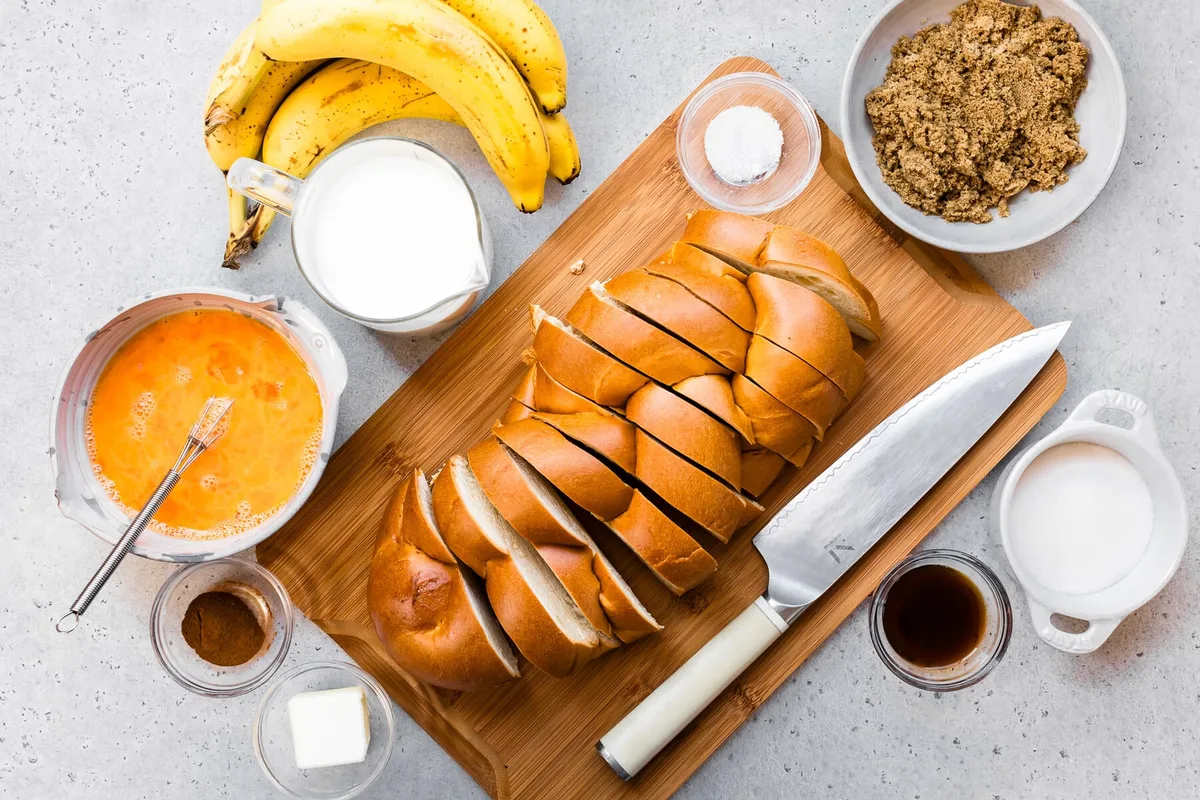 Bánh Mì Pháp Nướng Xếp Chồng Chuối Foster Chuẩn Bị Trước Đêm