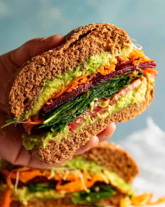 Bánh Sandwich Salad Không Ngán Cho Ngày Nắng