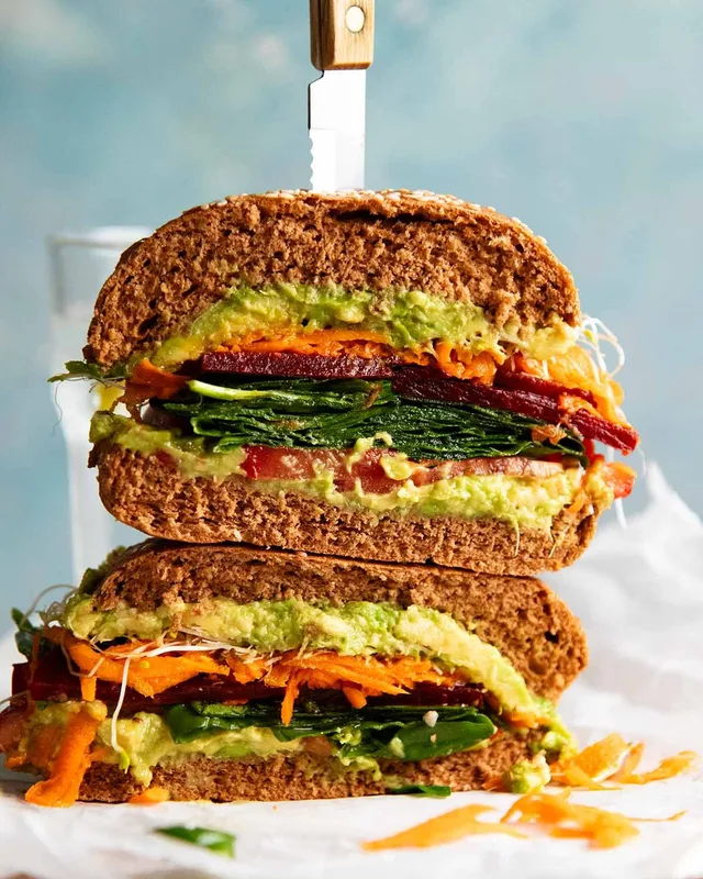 Bánh Sandwich Salad Không Ngán Cho Ngày Nắng