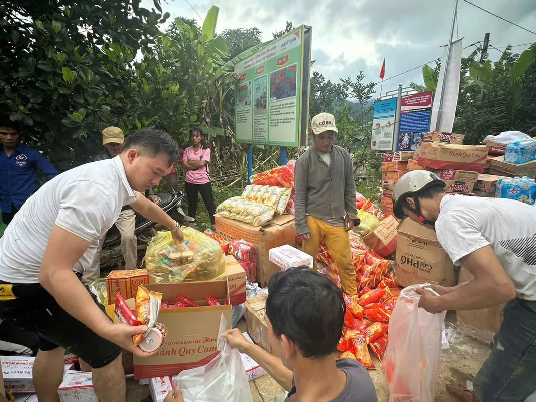 Bão Lũ Miền Trung: Không Chỉ Là Chuyện Trên Bản Tin