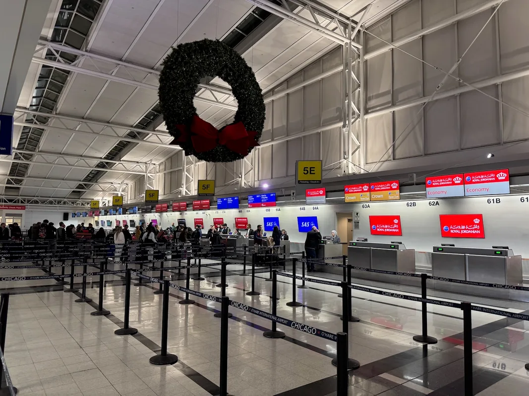 Bay Cùng Gia Đình Hạng Thương Gia SAS Trên Chiếc A350 Ngày Giáng Sinh