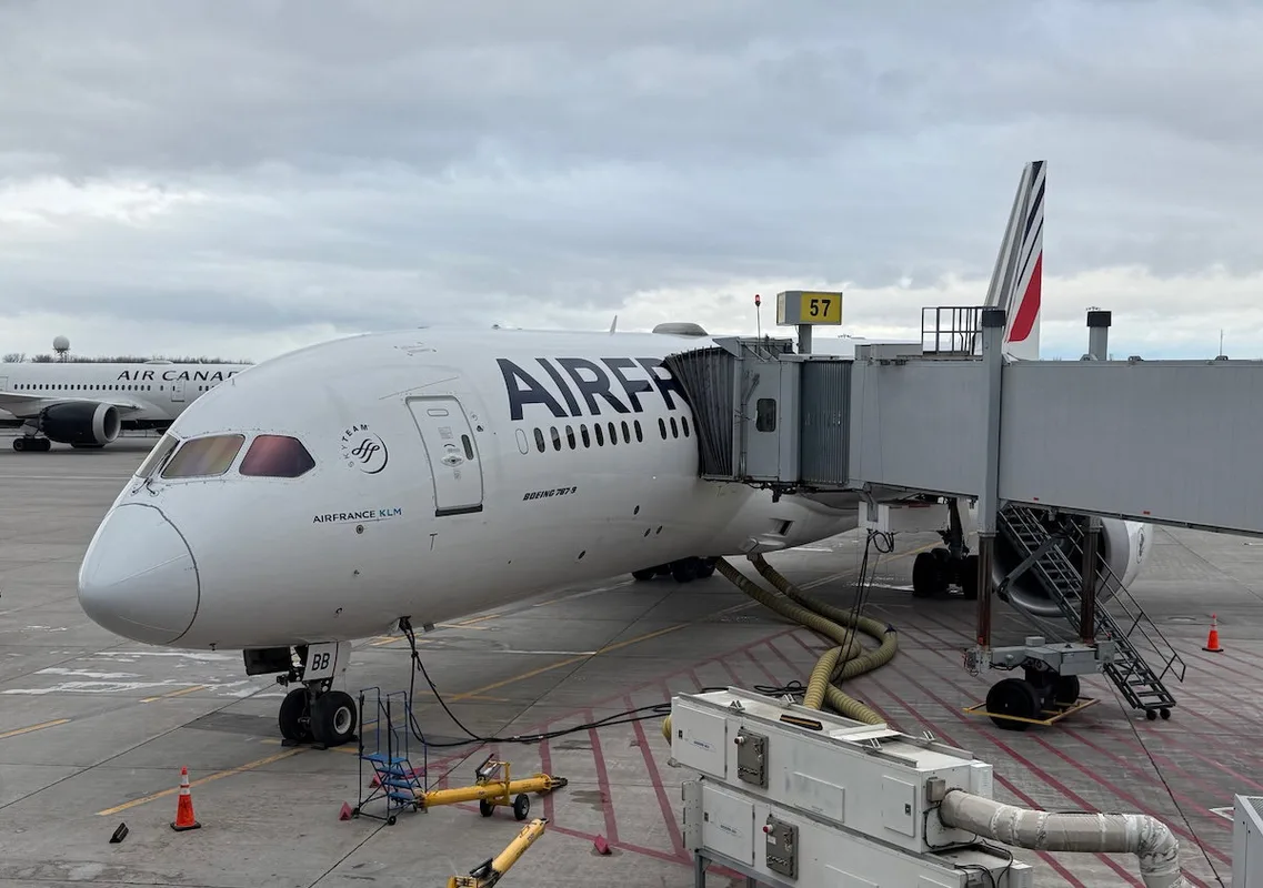 Bay Một Chuyến Bay Đẳng Cấp Business Class với Air France