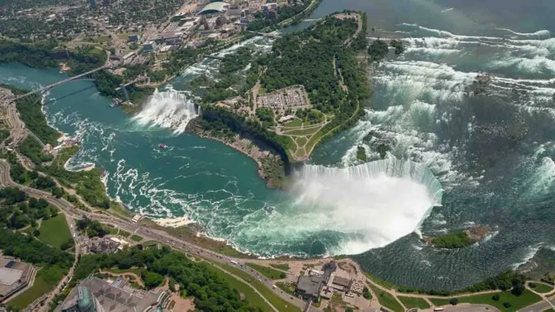 Cả Nhà Khám Phá Thác Niagara: Niềm Vui Cùng Con Trẻ
