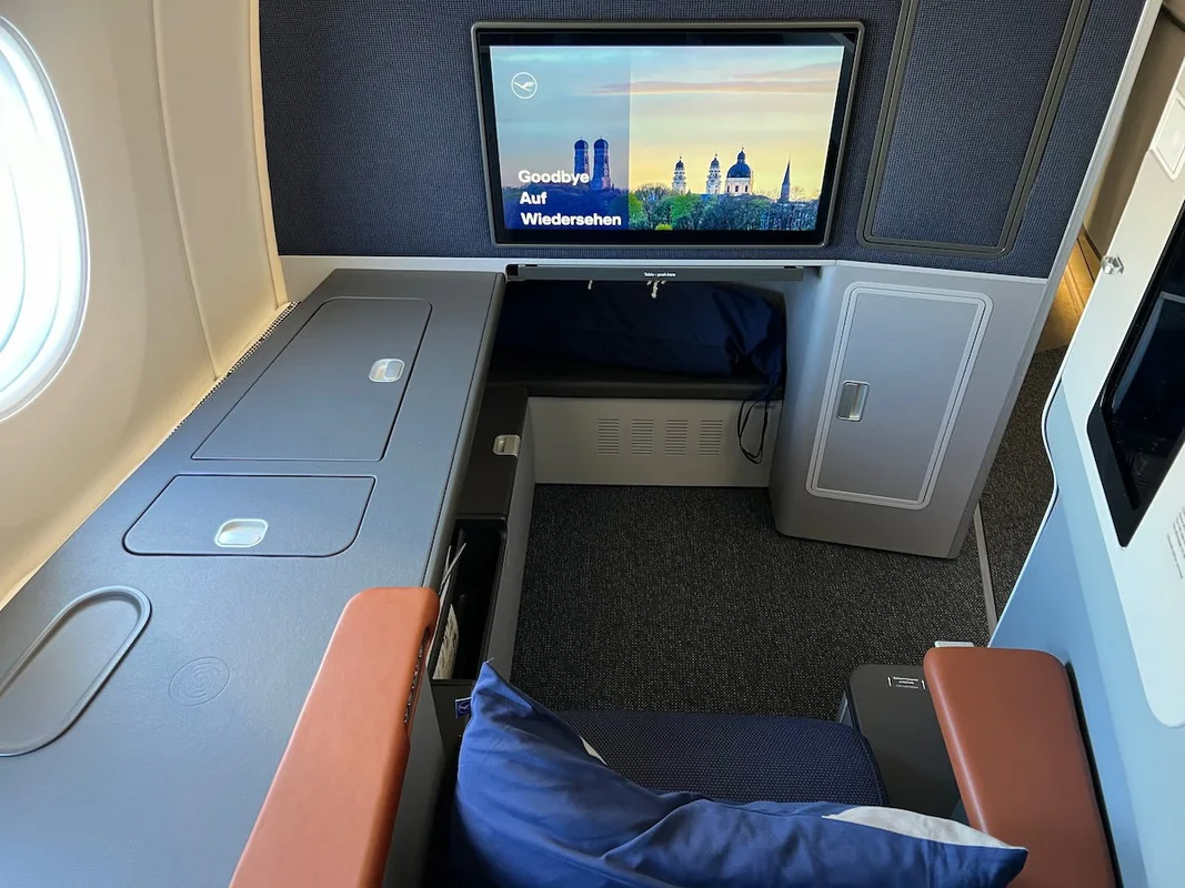 Các Hãng Hàng Không Nào Cung Cấp Sản Phẩm 'Business Class Plus'?