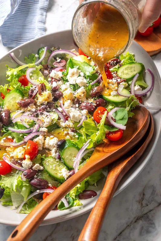 Cách Làm Nước Sốt Salad Hy Lạp Siêu Ngon Tại Nhà