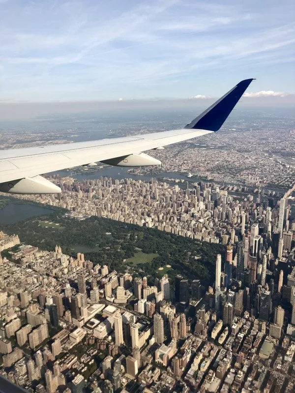 Cách tìm vé máy bay giá rẻ với Dollar Flight Club