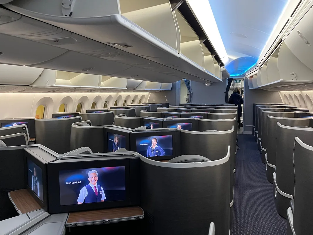 Cảnh Báo: Đừng Để Mất Ghế Hạng Thương Giao Trên American Airlines