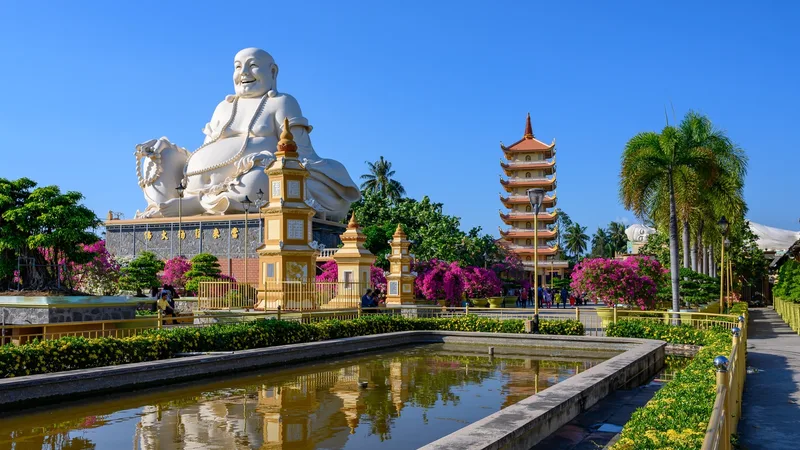 Check-in Mỹ Tho: Từ Chợ Nổi Đến Chùa Vĩnh Tràng