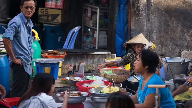 Check-in Mỹ Tho: Từ Chợ Nổi Đến Chùa Vĩnh Tràng