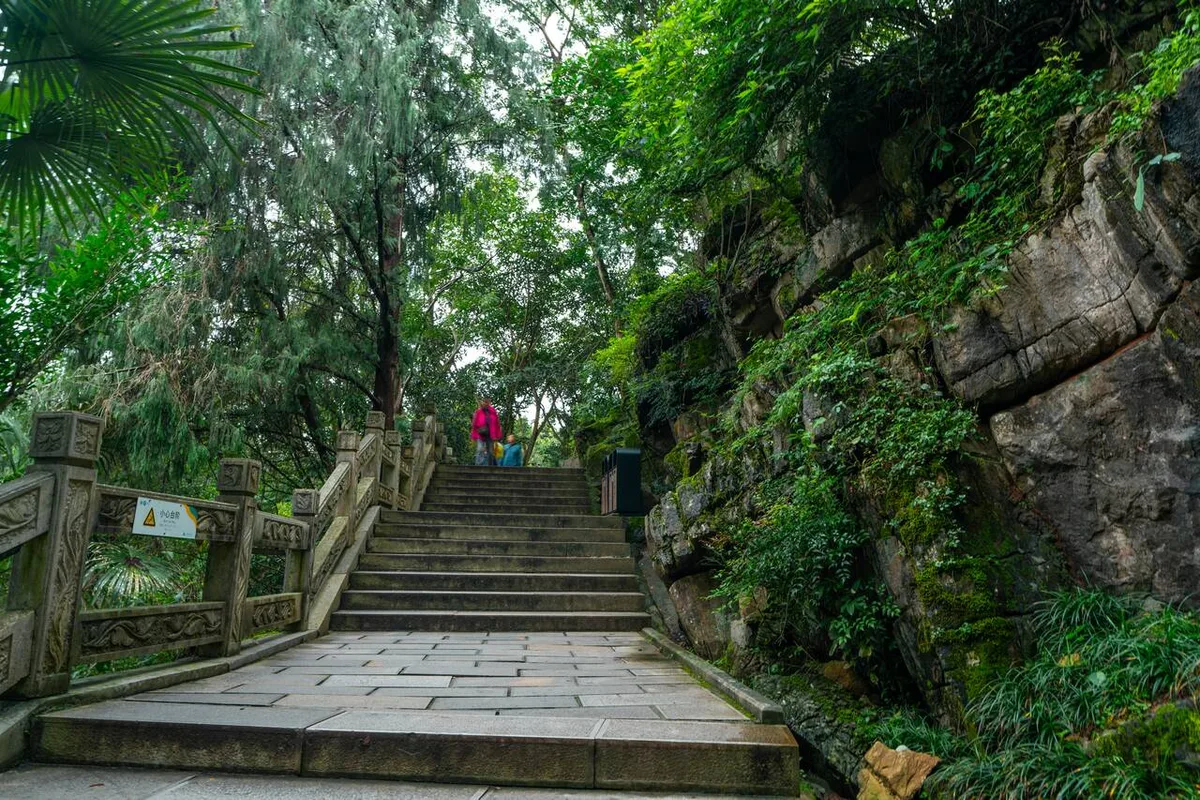 Chiêm Ngưỡng Thác Huangguoshu, Ngọn Thác Lớn Nhất Châu Á
