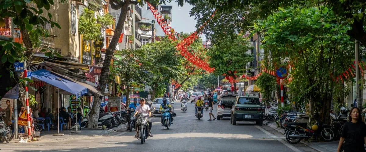 Chọn Nơi Ở Hà Nội: Nên Gần Hồ Hoàn Kiếm Hay Biệt Thự Tây Hồ?