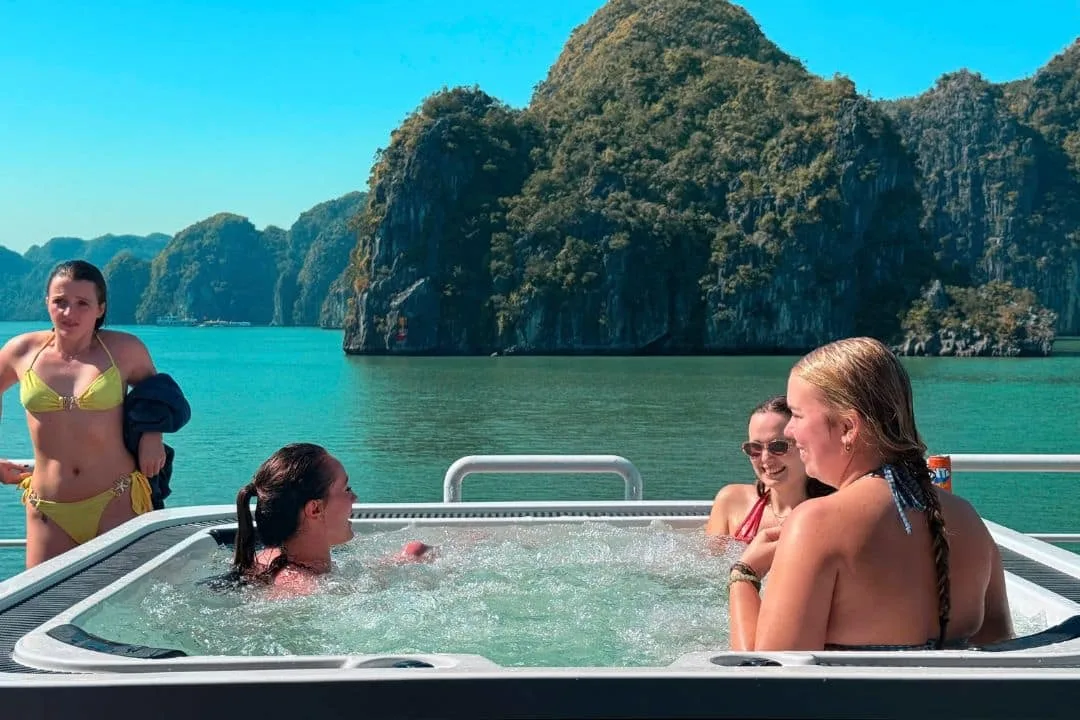 Chọn Thời Điểm Lý Tưởng Để Đến Vịnh Hạ Long