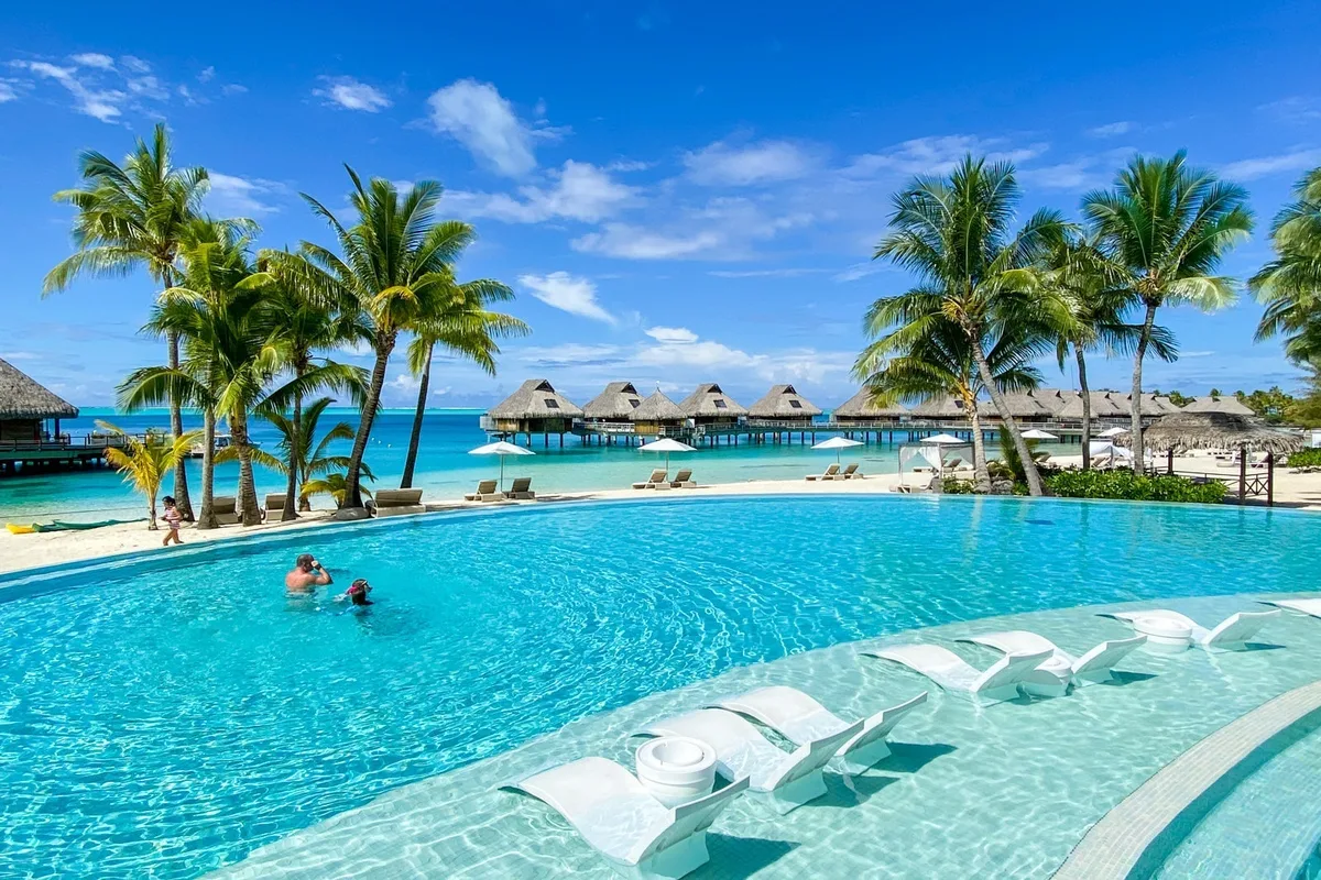 Chớp Lấy 175,000 Điểm Hilton và Đêm Miễn Phí Cùng Thẻ American Express