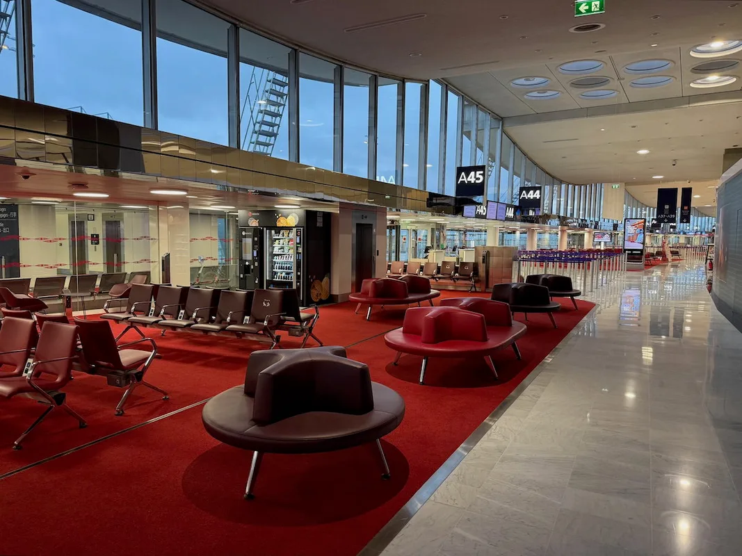Chuyến Bay Thú Vị Đến Bangkok Qua Paris: Trải Nghiệm Business Class Aircalin