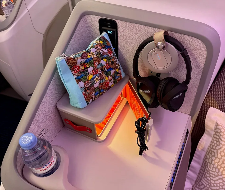 Chuyến Bay Thú Vị Đến Bangkok Qua Paris: Trải Nghiệm Business Class Aircalin