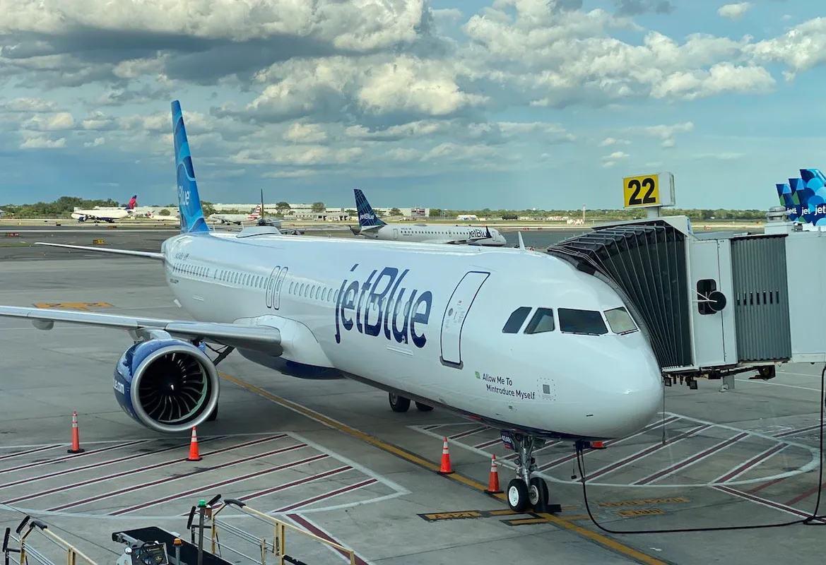 Chuyển Điểm Amex Sang JetBlue TrueBlue: Khuyến Mãi 10% Có Đáng Giá?
