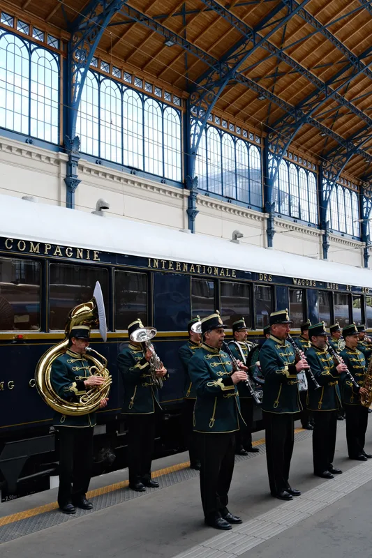 A Special Train Journey Between Mother and Daughter: From Istanbul to Paris