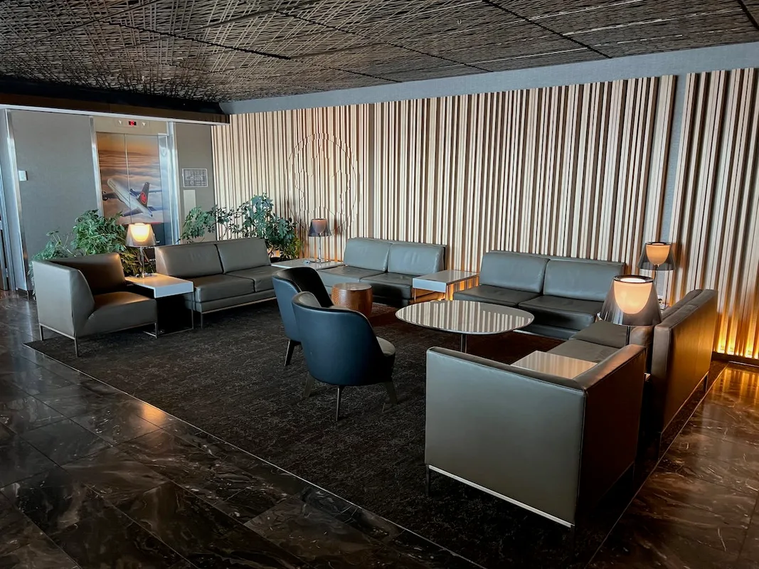 Có Nên Tiếp Tục Sử Dụng Thẻ Chase Sapphire Reserve Với Phí Thường Niên 795 USD?