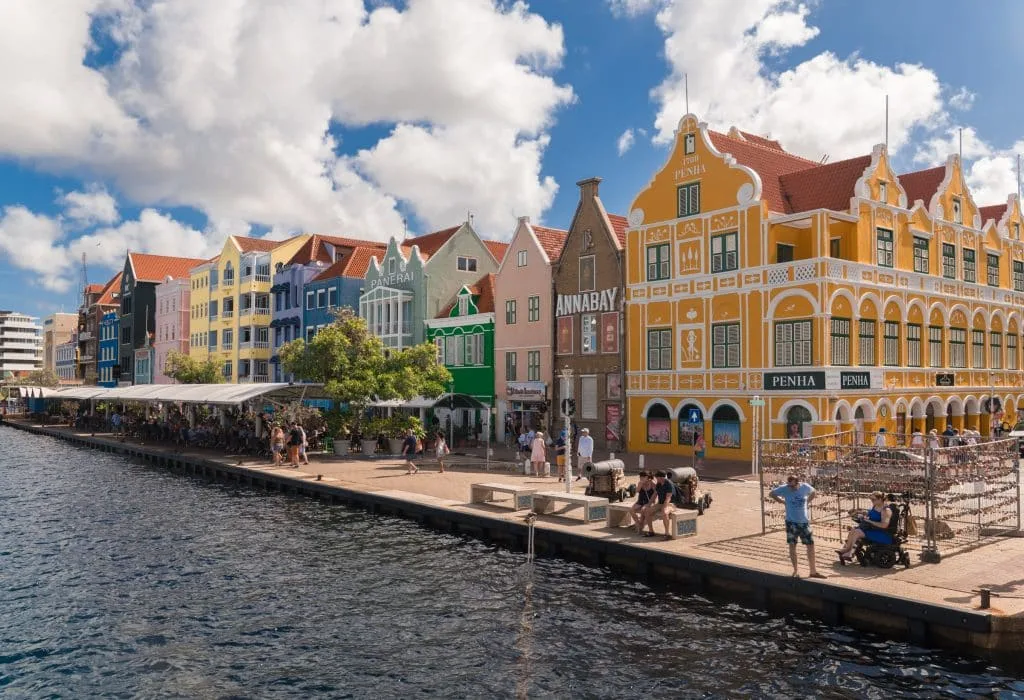 Curaçao: Hòn Đảo Tuyệt Vời Bạn Không Thể Bỏ Qua Trong Dịp Nghỉ Dưỡng