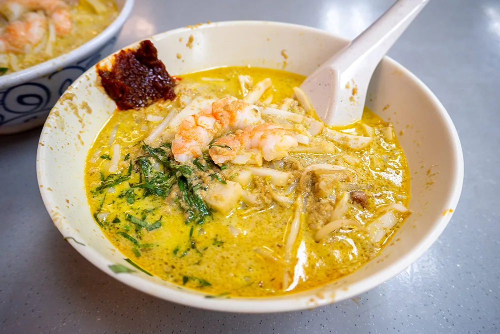 Đắm Chìm Trong Vị Ngon Của Laksa Tại Janggut Ở Roxy Square