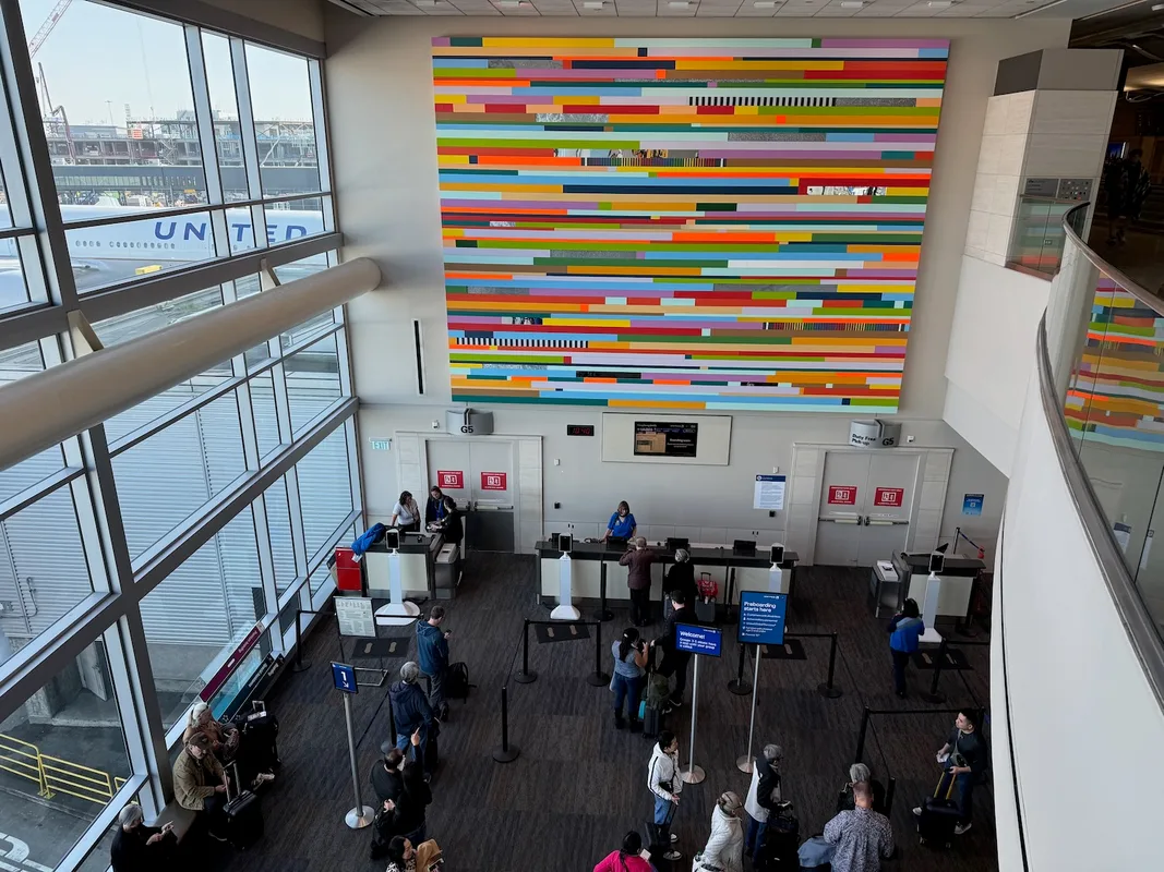 Đánh Giá Hạng Thương Gia United Airlines: Chuyến Bay San Francisco Đến Hong Kong