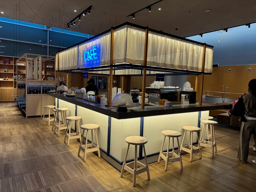 Đánh Giá Lớp Business Trên Máy Bay SAS A350: Có Còn Đáng Giá Không?