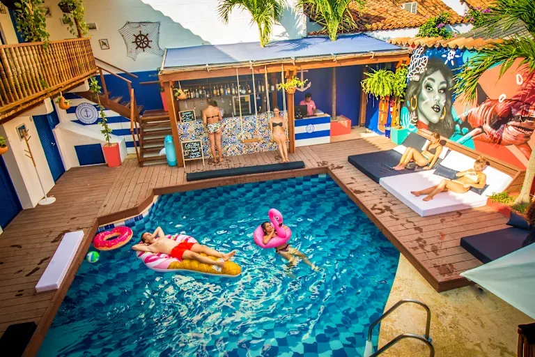 Đêm Cartagena: Đi Qua Những Club Nào Để Vui Cực Đỉnh?