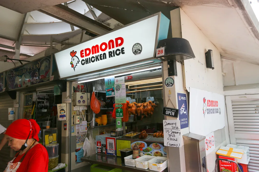 Đến Edmond Chicken Rice: Gà Xối Mặn Ngon Ngất Ngây Tại Tanglin Halt