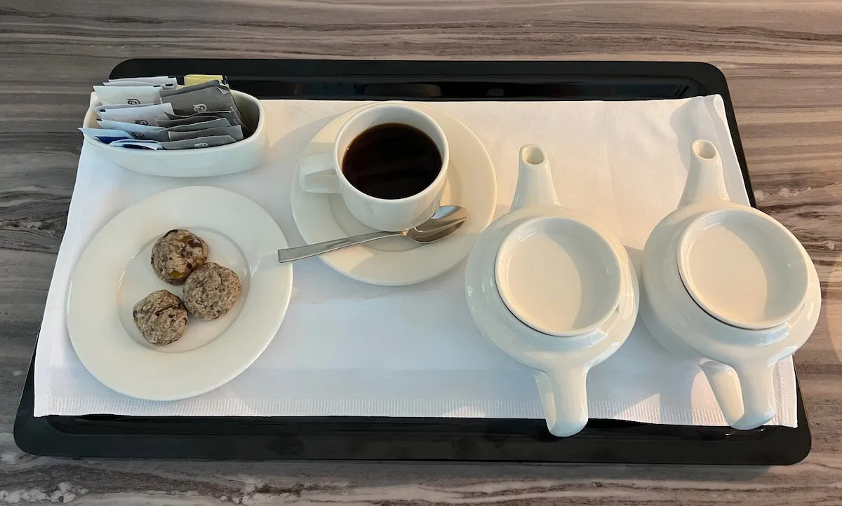 Dịch Vụ Butler Trong Khách Sạn: Giá Trị Thực Sự Hay Chỉ Là Chiêu Trò?