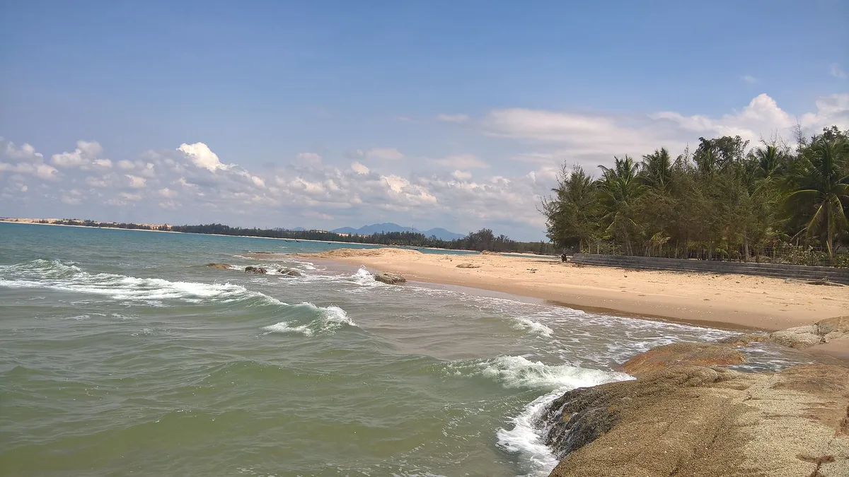 Đừng Bỏ Lỡ: La Gi - Nơi Biển Xanh Gọi Tên Dân Phượt