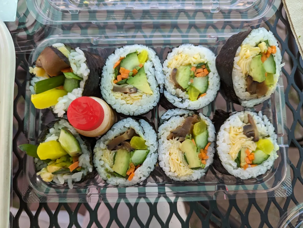 Gimbap: Món Ngon Hàn Quốc Đang Tìm Lại Chỗ Đứng
