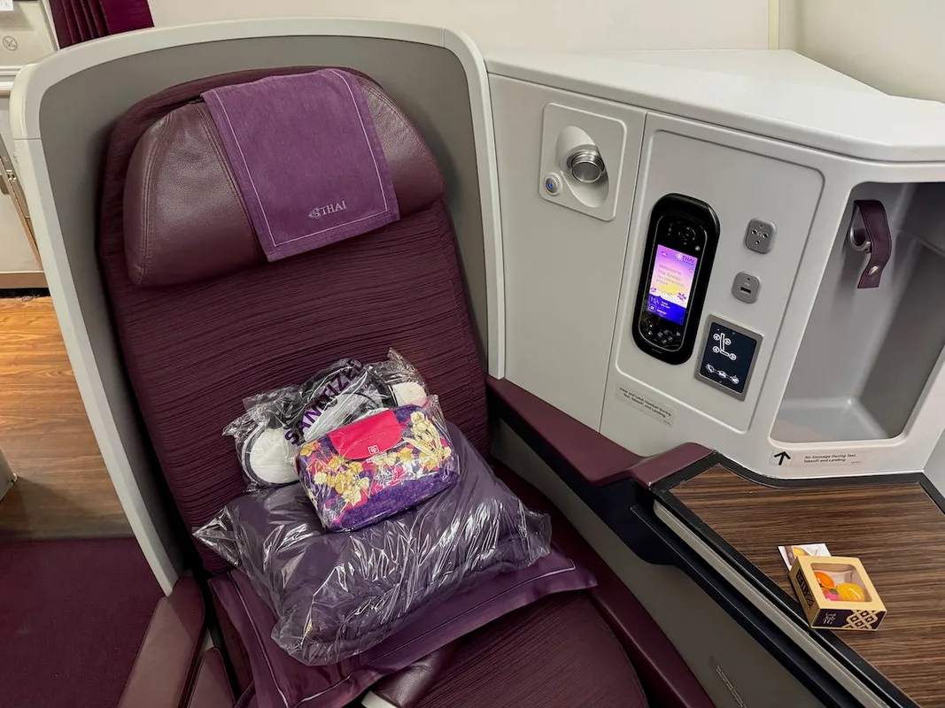 Hành Trình Đẹp Sướng Hơn Cả Mơ Trên Thai Airways