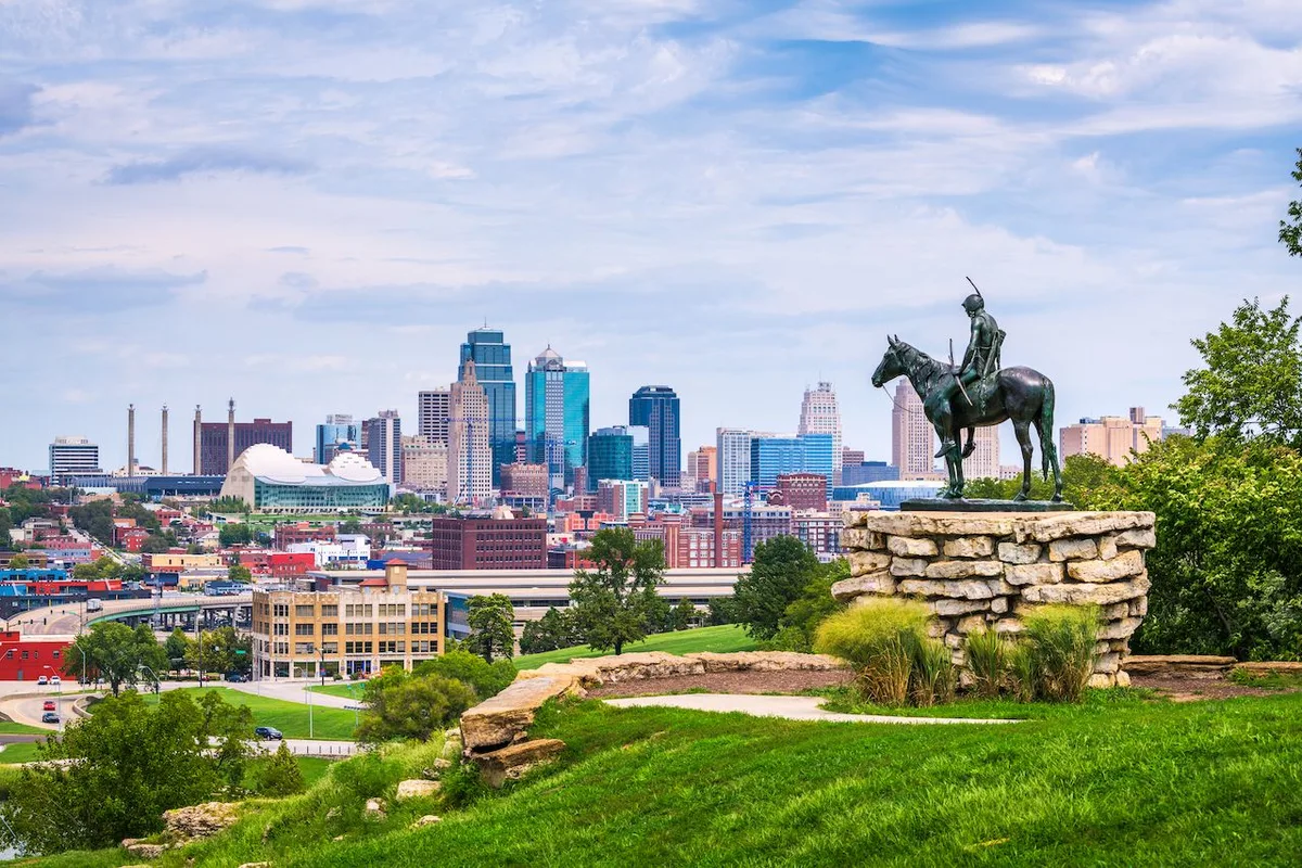 Hành Trình Khám Phá Mỹ: Tuyến Đường Đẹp Từ Fort Worth Đến Kansas City