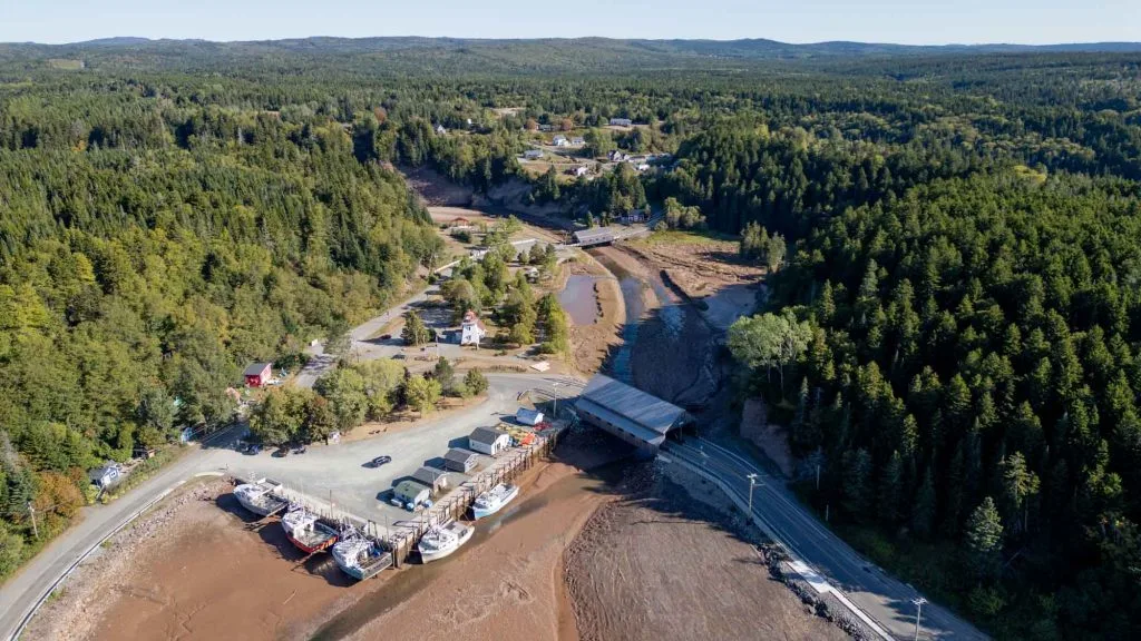Hành Trình Moto Dọc Vịnh Fundy: Khám Phá New Brunswick Cực Chất