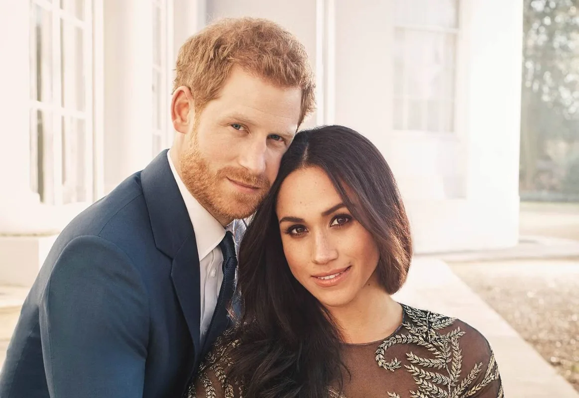 Hoàng tử Harry và Meghan: Hành trình bằng chuyến bay thương mại tới Úc