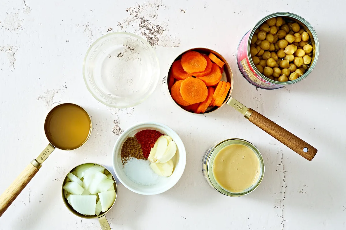 Hummus Cà Rốt Nướng Đẹp Mê Ly Dành Cho Dịp Lễ Phục Sinh