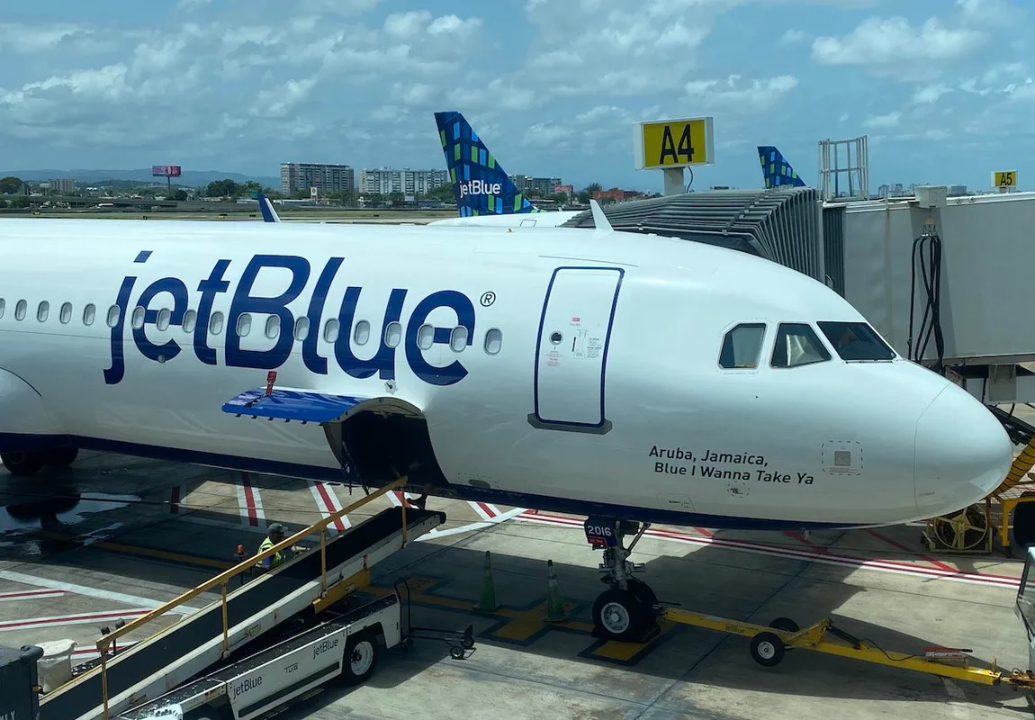JetBlue: CEO Tự Tin Khẳng Định Không Nộp Đơn Phá Sản Trong Năm 2026