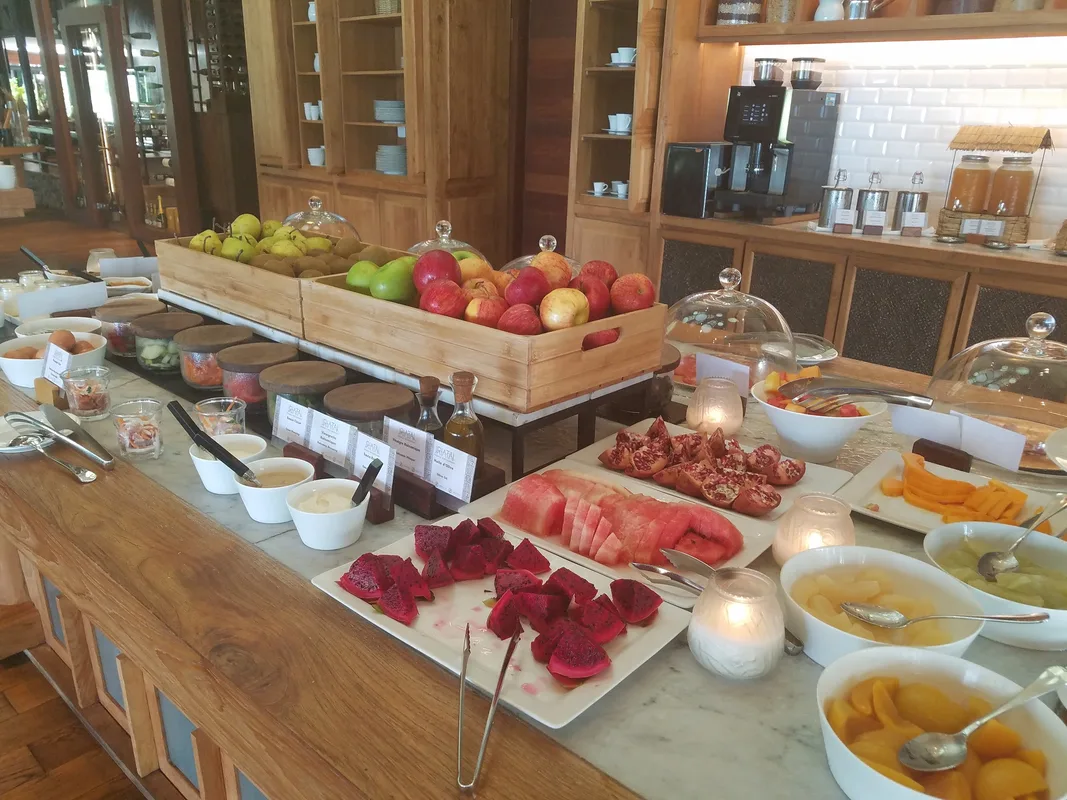 Khách Sạn Cắt Giảm Tiệc Buffet Sáng Nhờ Mục Tiêu Khí Hậu