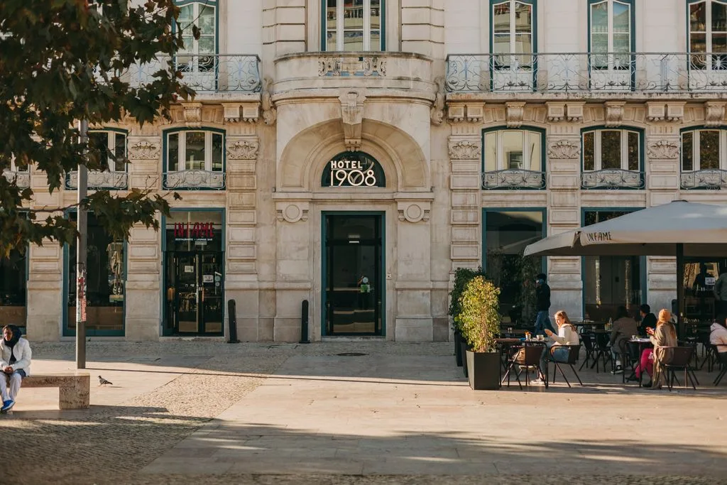 Khách Sạn Đẹp và Giá Tốt Tại Lisbon: Những Gợi Ý Đáng Giá Cho Du Khách Việt