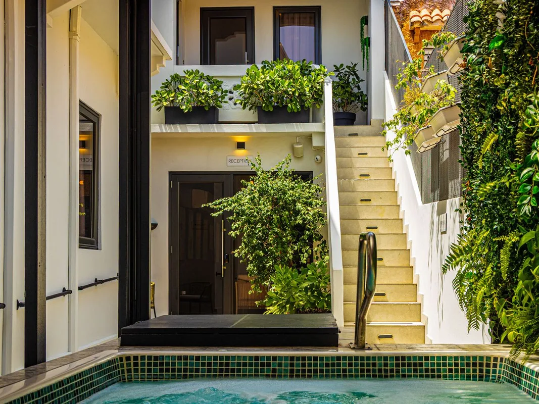 Khách Sạn Tốt Nhất Tại San Juan: Nghỉ Dưỡng Bên Bãi Biển và Ẩm Thực Hạng Sang