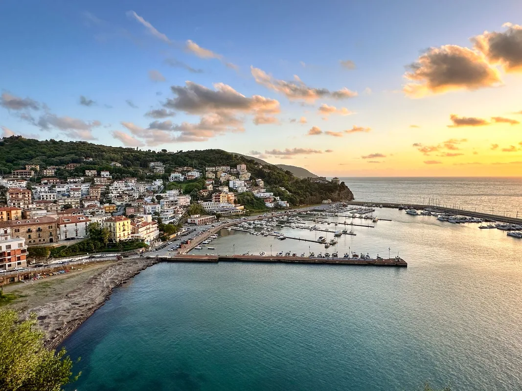 Khám Phá 6 Điểm Thay Thế Amalfi Coast Đẹp Không Kém