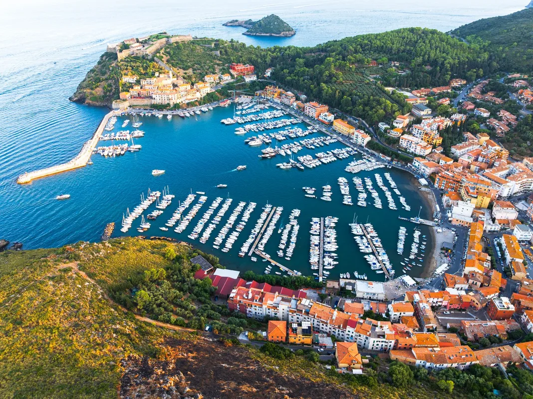 Khám Phá 6 Điểm Thay Thế Amalfi Coast Đẹp Không Kém