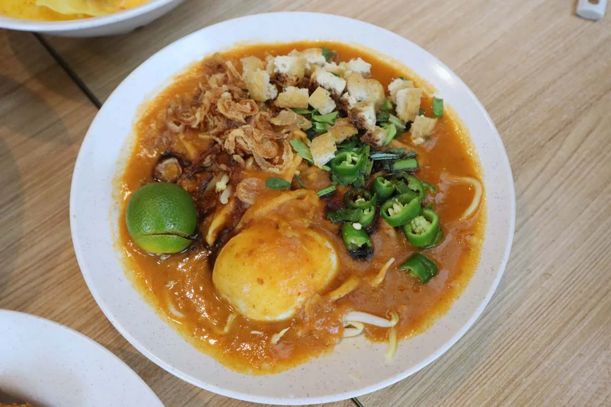 Khám Phá Ẩm Thực Malay Tại Mee+: Lontong, Mee Rebus & Nasi Lemak Chỉ Từ 80.000 VND