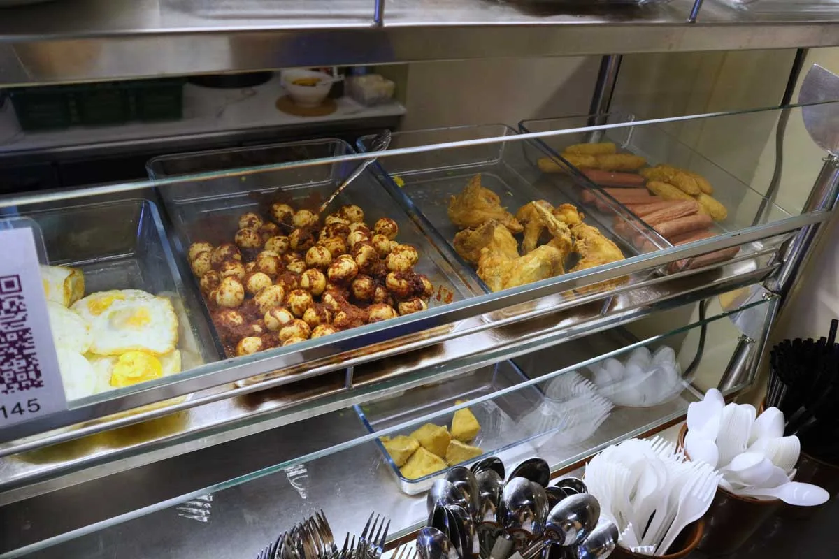 Khám Phá Ẩm Thực Malay Tại Mee+: Lontong, Mee Rebus & Nasi Lemak Chỉ Từ 80.000 VND