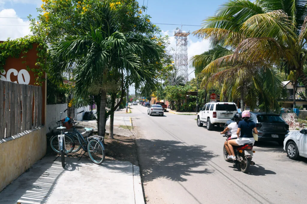 Khám Phá Bacalar: Biển Hồ Tuyệt Đẹp và Các Hoạt Động Không Thể Bỏ Qua